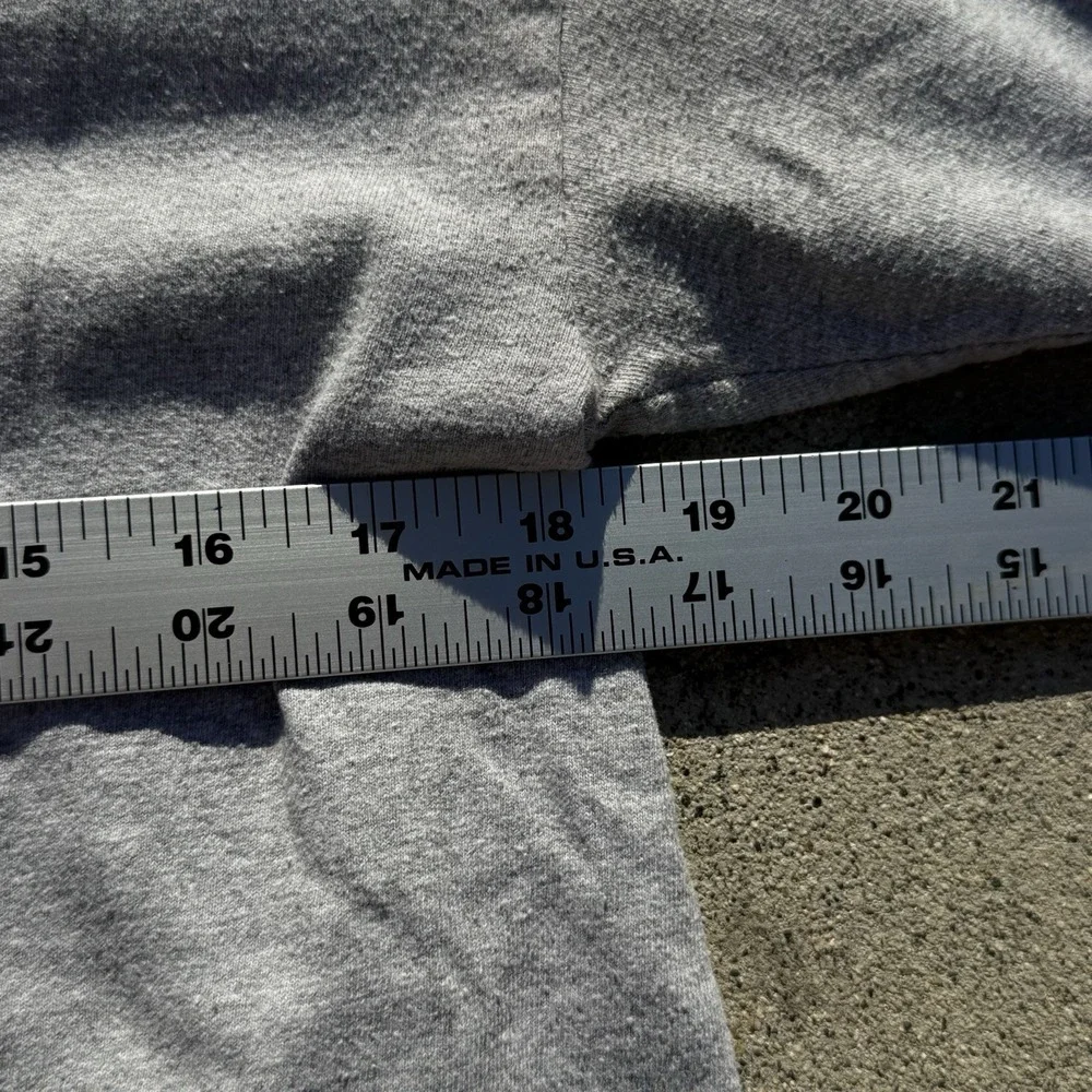 Volcom Stone‎ Men's Gray Graphic T-Shirt Crew Neck Short Sleeve Size